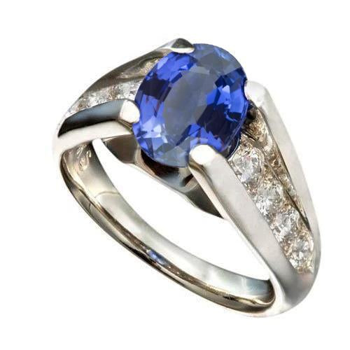 Sparkling Oval Ceylon Sapphire Diamonds Ring 2.10 Carats White Gold