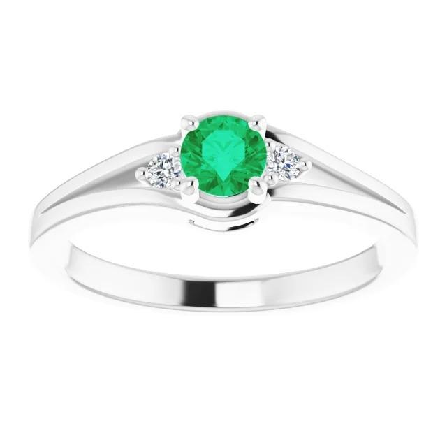 Three Stone Ring 0.85 Carats Diamond And Green Emerald Women Jewelry