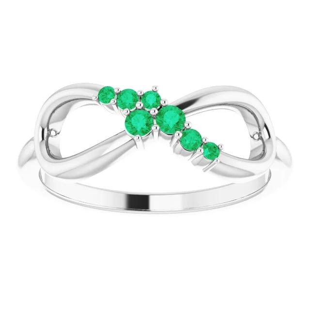 Wedding Band Columbian Green Emerald 0.40 Carats Infinity Prong Set